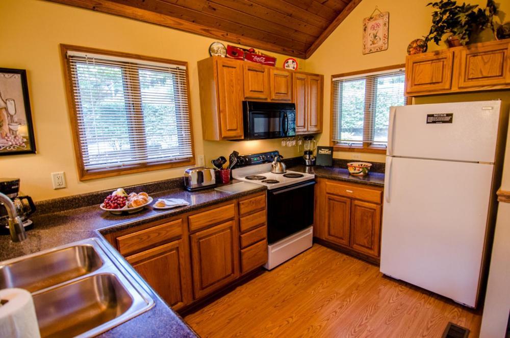 Asheville Cabins Of Willow Winds Buitenkant foto